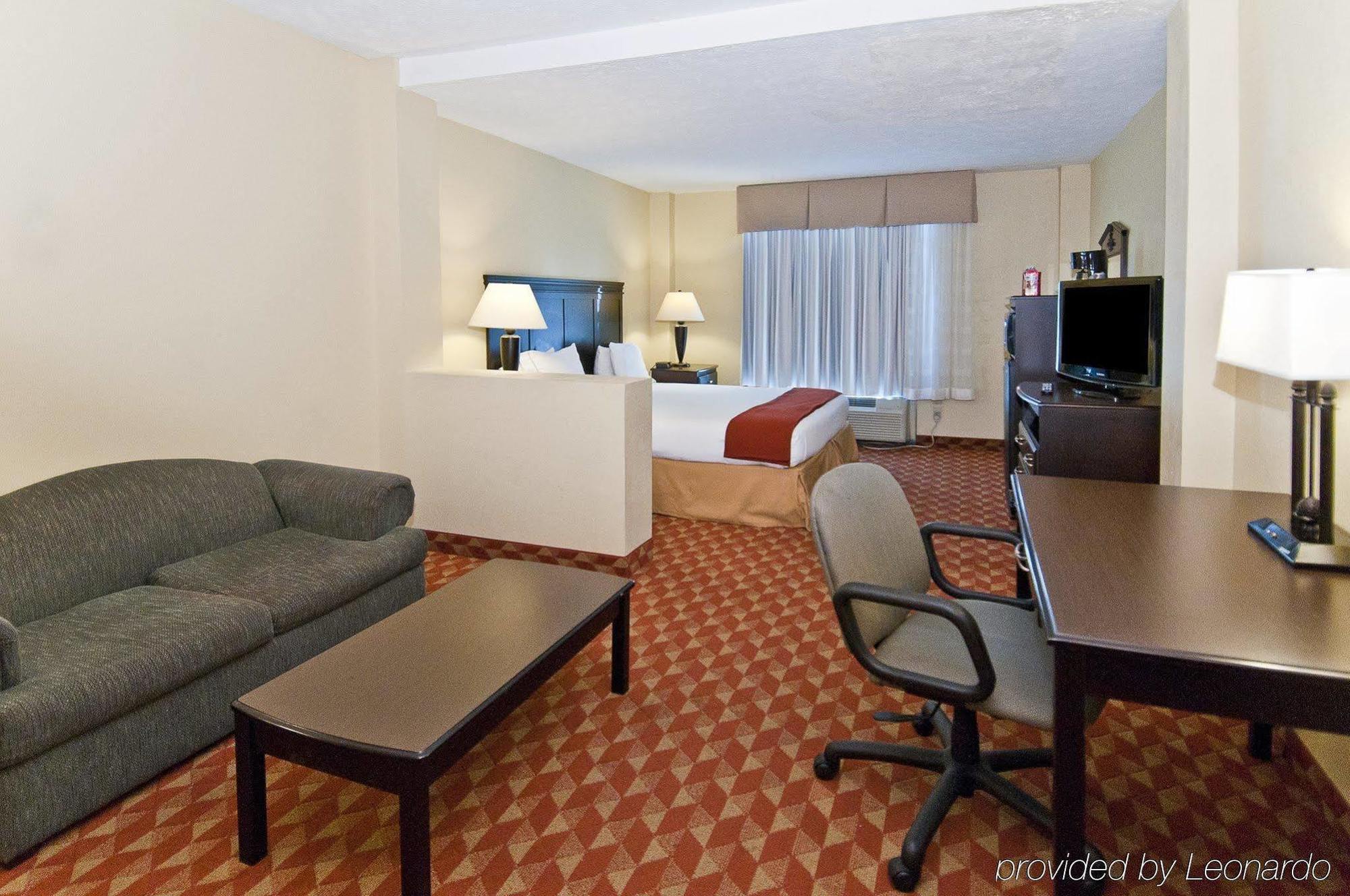Americas Best Value West Point Exterior photo